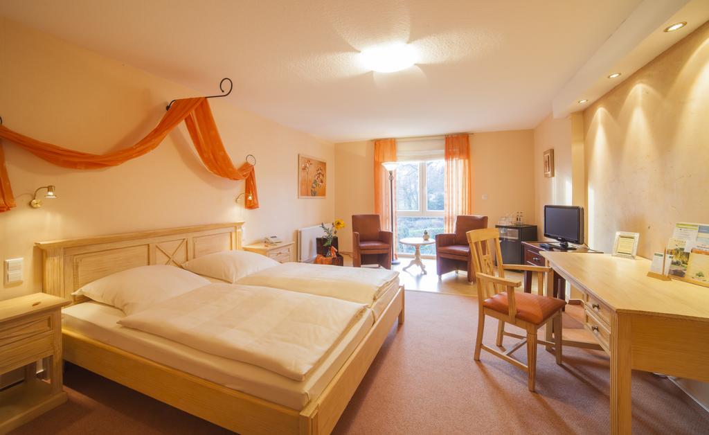 Hotel Backenkoehler Ganderkesee Buitenkant foto
